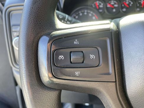 Used 2020 Chevrolet Silverado 1500 Custom w/ Custom Value Package image 19