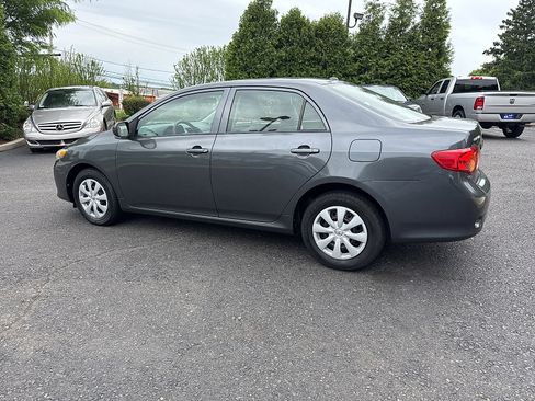 Used 2010 Toyota Corolla S FWD image 9