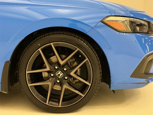 Certified 2022 Honda Civic Sport Touring image 6