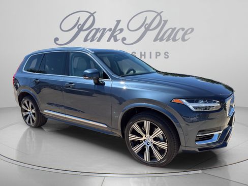 Used 2024 Volvo XC90 T8 Ultimate w/ Protection Package Premier AWD/4WD image 9