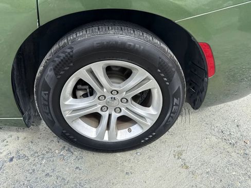 Used 2022 Dodge Charger SXT RWD image 10