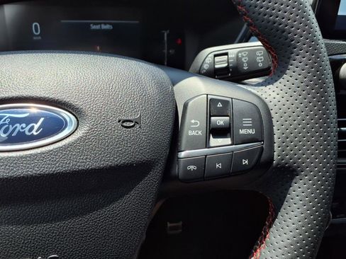 Used 2023 Ford Escape ST-Line image 13