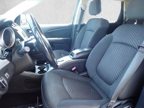 Used 2018 Dodge Journey SE w/ Popular Equipment Group AWD/4WD image 11