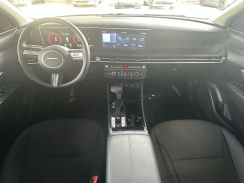 Used 2026 Hyundai Tucson SE FWD image 24