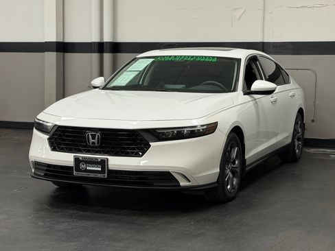 Used 2023 Honda Accord EX image 7