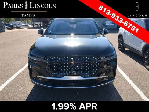 Certified 2025 Lincoln Nautilus Premier AWD/4WD image 3