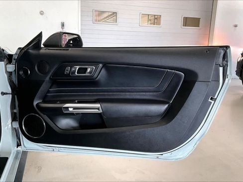 Used 2021 Ford Mustang Mach 1 w/ Mach 1 Handling Package RWD image 25