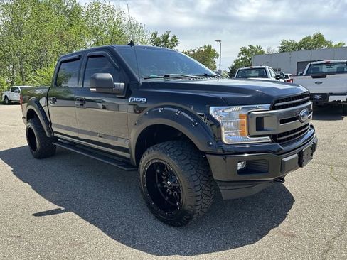 Used 2018 Ford F150 XLT w/ Equipment Group 302A Luxury AWD/4WD image 11