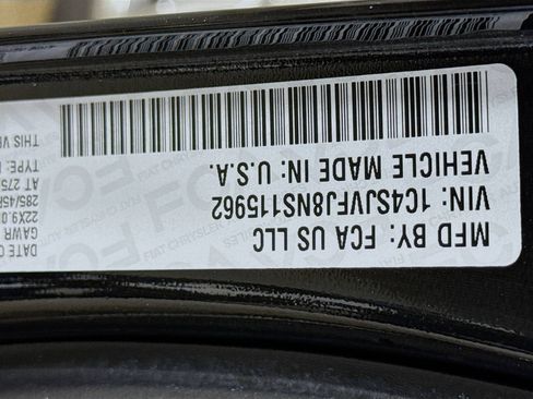 Used 2022 Jeep Grand Wagoneer Series II w/ Premium Group II image 38