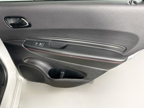 Used 2025 Dodge Durango GT RWD image 30