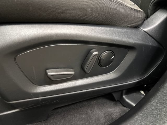 Used 2023 Ford Explorer XLT RWD image 30