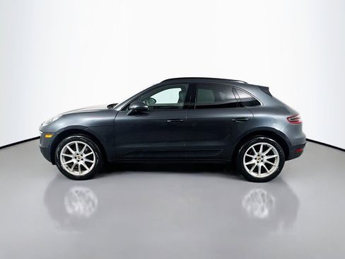 Used 2017 Porsche Macan Base image 2