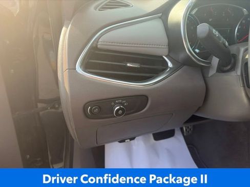 Used 2016 Chevrolet Malibu Premier w/ Driver Confidence Package II FWD image 16