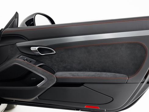 Used 2018 Porsche 911 GT3 RWD image 42