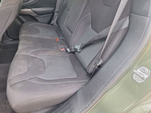 Used 2020 Jeep Cherokee Latitude image 22