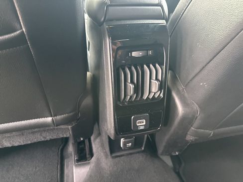Used 2024 Jeep Compass Latitude AWD/4WD image 18