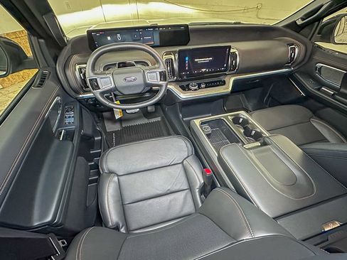 New 2026 Ford Expedition Tremor image 9