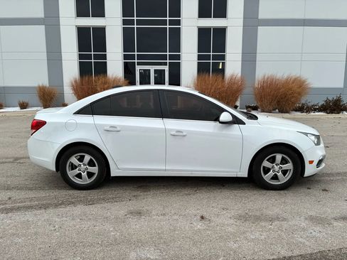 Used 2015 Chevrolet Cruze LT image 4