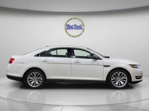 Used 2015 Ford Taurus Limited FWD image 6