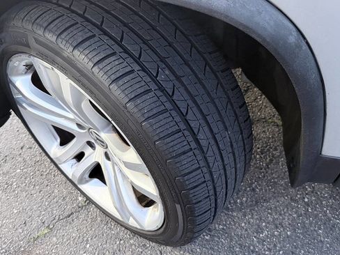 Used 2013 Volkswagen Tiguan SEL FWD image 33