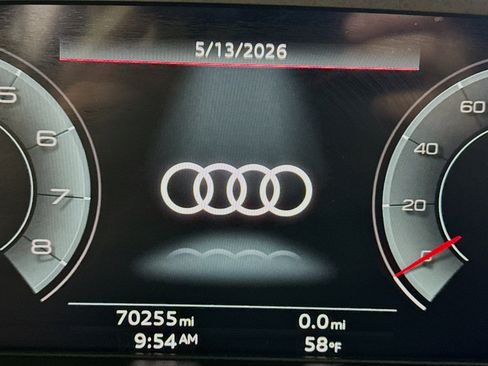 Used 2022 Audi Q5 2.0T Premium Plus w/ Premium Plus Package AWD/4WD image 16