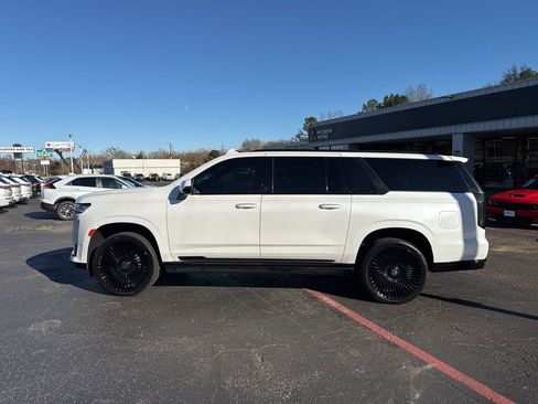 Used 2023 Cadillac Escalade ESV Premium Luxury w/ Performance Package image 9