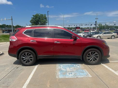 Used 2016 Nissan Rogue SL w/ SL Premium Package AWD/4WD image 5