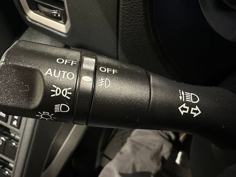 Used 2022 Nissan Frontier SV w/ SV Premium Package AWD/4WD image 16