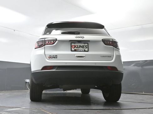 Used 2025 Jeep Compass Limited AWD/4WD image 57