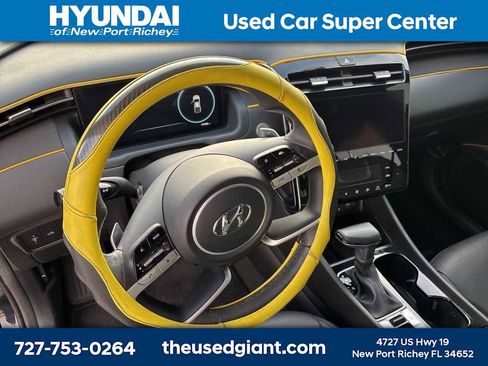 Used 2023 Hyundai Santa Cruz Limited image 13