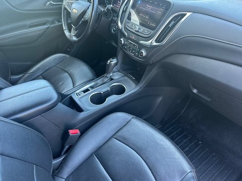 Used 2019 Chevrolet Equinox Premier FWD image 18