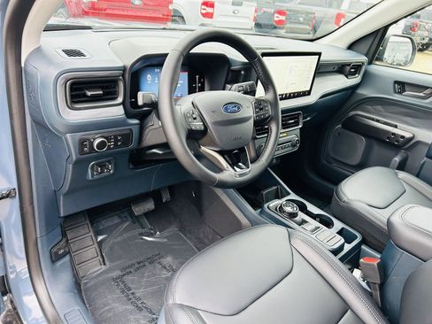 New 2026 Ford Maverick Lariat w/ Black Appearance Package image 18