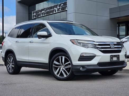 Used 2016 Honda Pilot Touring image 2