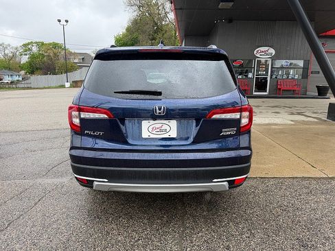 Used 2019 Honda Pilot Touring image 3