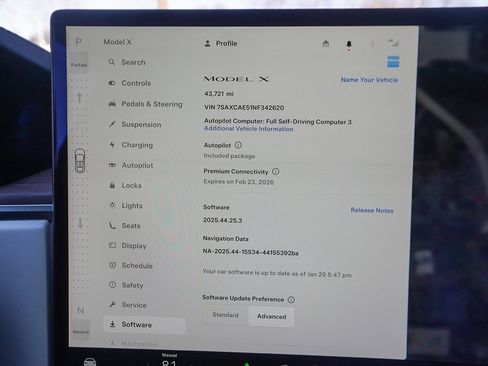 Used 2022 Tesla Model X Base image 61