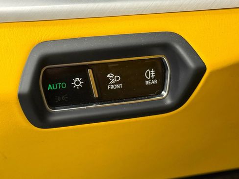 Used 2019 Lamborghini Urus image 52