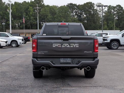 New 2026 RAM 1500 Big Horn AWD/4WD image 4