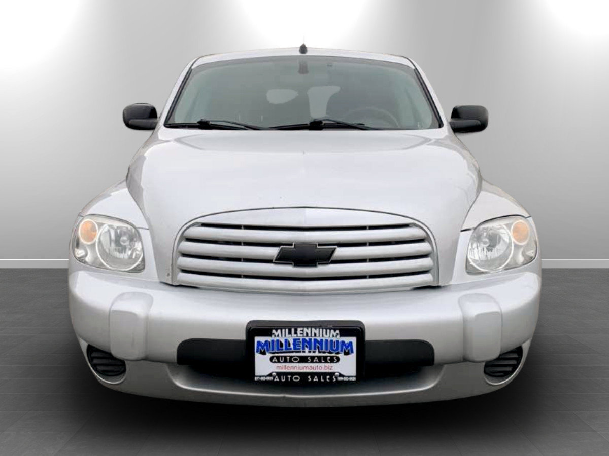 Used 2011 Chevrolet HHR LS FWD image 2