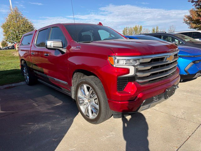 Used 2024 Chevrolet Silverado 1500 High Country AWD/4WD image 4