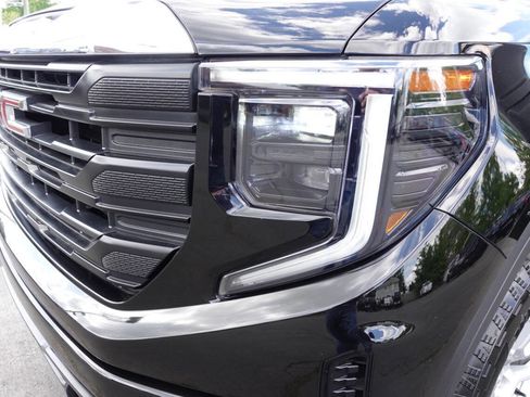 Used 2023 GMC Sierra 1500 Pro w/ Pro Value Package AWD/4WD image 49