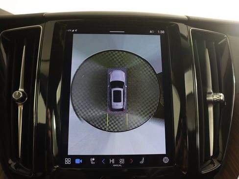 Used 2023 Volvo XC60 B5 Plus w/ Climate Package image 49