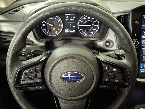Used 2024 Subaru Crosstrek 2.0i Premium AWD/4WD image 18