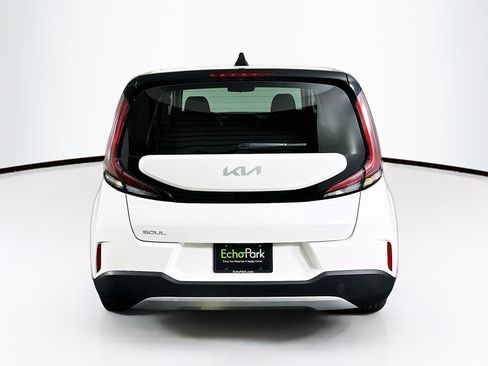 Used 2024 Kia Soul LX w/ Option Group 015 image 7