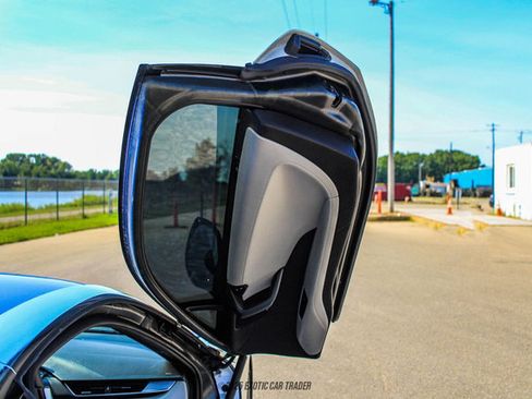 Used 2016 BMW i8 image 40