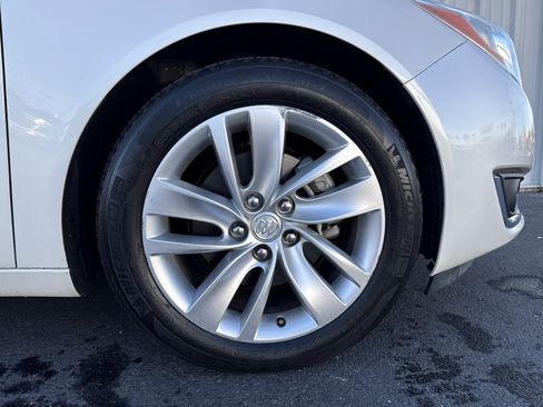 Used 2014 Buick Regal Premium image 32