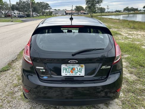 Used 2014 Ford Fiesta SE image 6