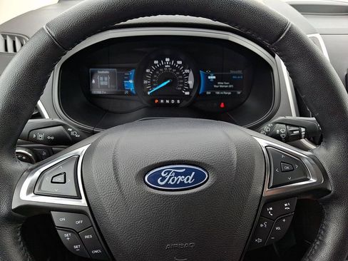 Certified 2022 Ford Edge SEL w/ Convenience Package image 18