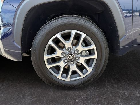 Used 2022 Toyota Tundra SR5 w/ Convenience Package RWD image 9