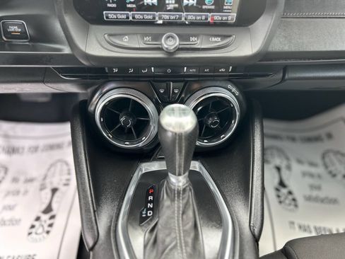 Used 2017 Chevrolet Camaro SS image 13