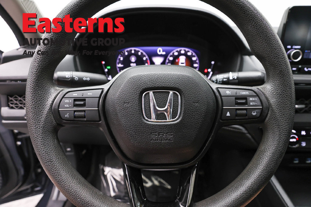 Used 2023 Honda Accord EX image 11